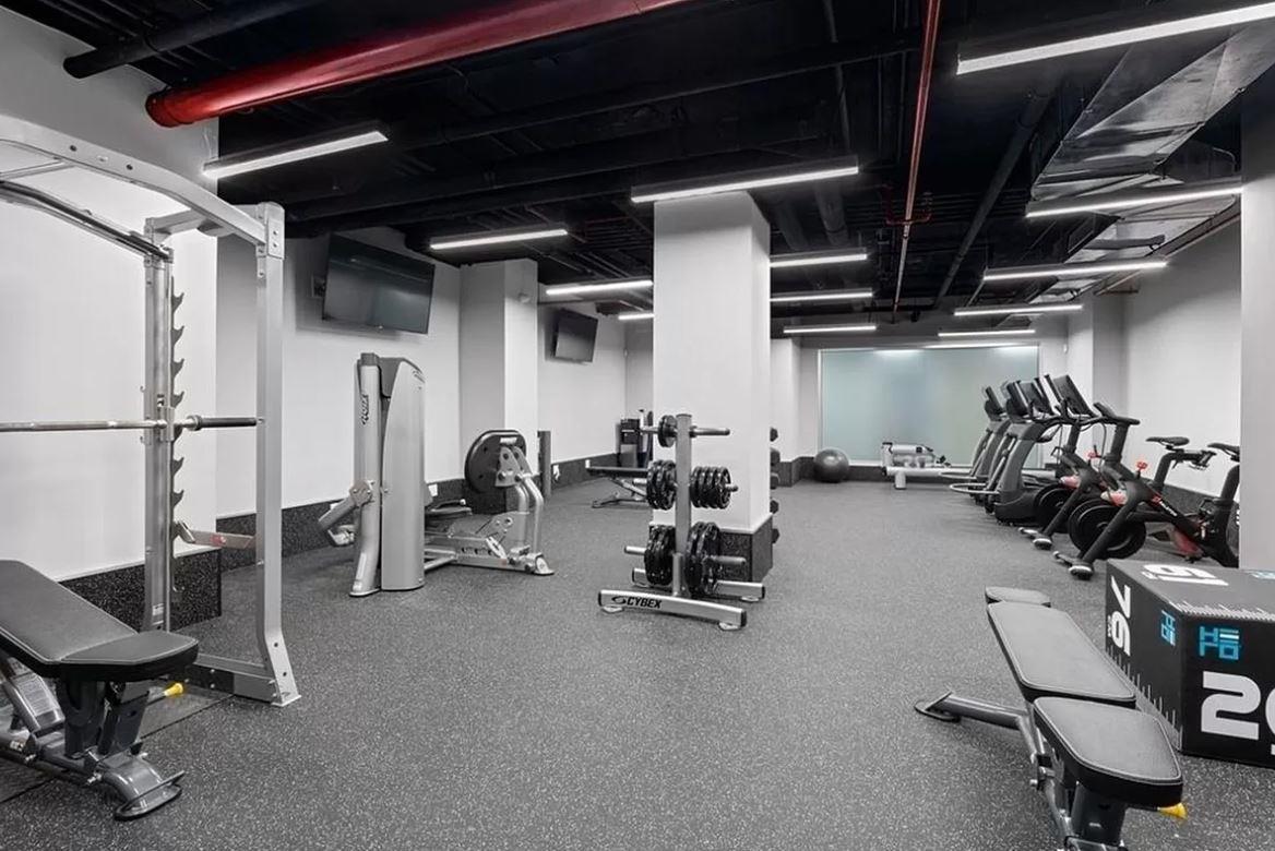 250 East 49th Street, Unit 14CD Manhattan, NY 10017 - Photo 12 of 15