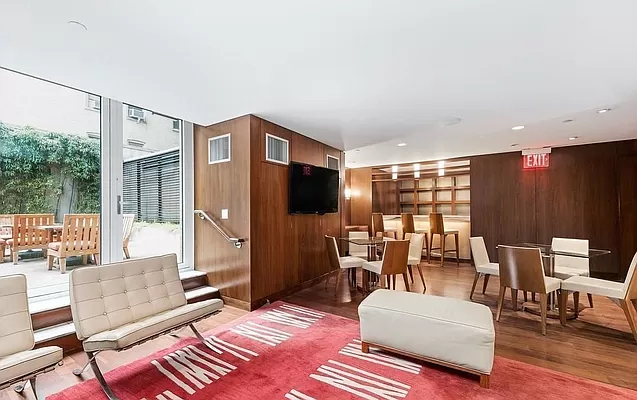 250 East 53rd Street, Unit 2702 Manhattan, NY 10022 - Photo 10 of 15