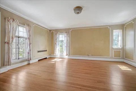 Contact Agent | 3130 Woodland Drive Northwest, Washington, DC 20008