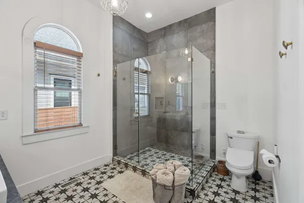 $1,300,000 | 1403 Forest Avenue, Nashville, TN 37206