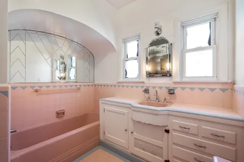 $875,000 | 1331 South Beacon Street, San Pedro, CA 90731