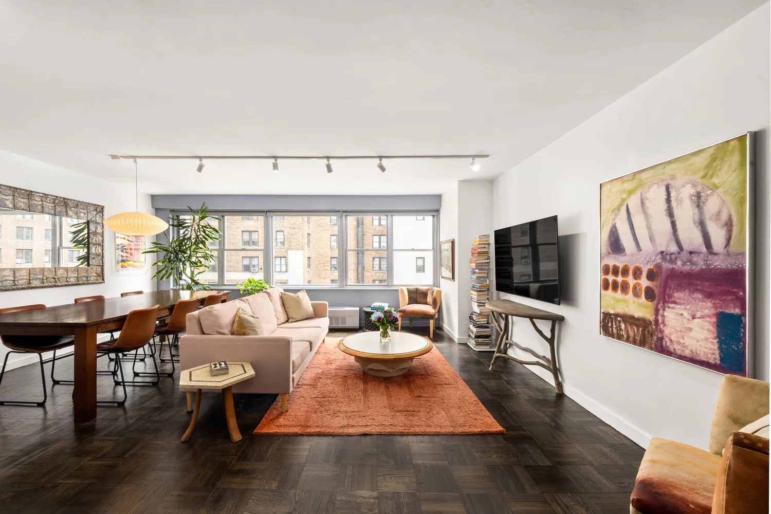 $1,095,000 | 15 West 72nd Street, Unit 5B | Upper West Side