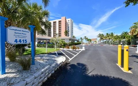 $649,900 | 4380 Exeter Drive, Unit H103, Longboat Key, FL 34228