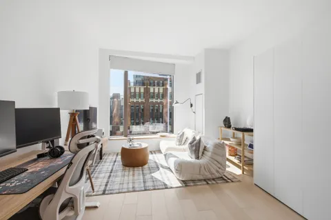 $799,000 | 11 Hoyt Street, Unit 14M | Downtown Brooklyn