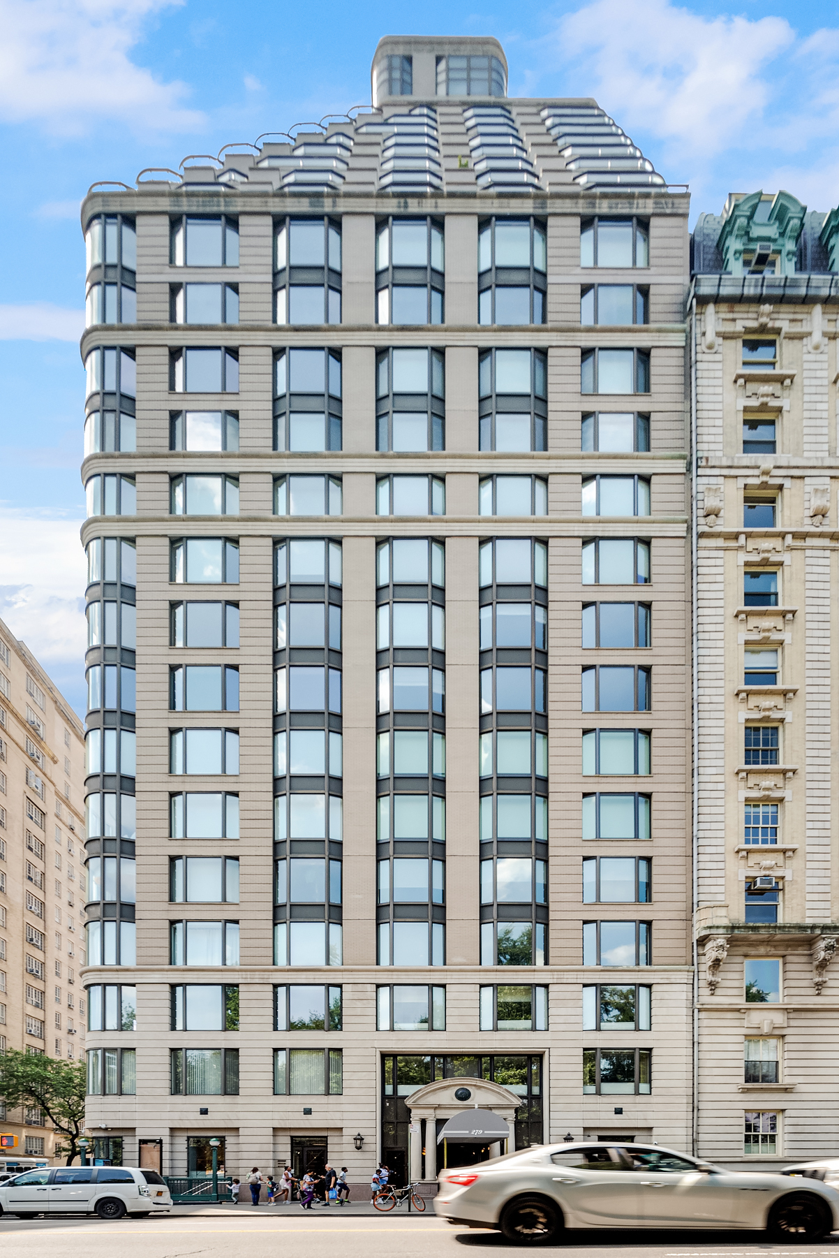 279 Central Park West, Unit 8B Manhattan, NY 10024 - Photo 14 of 15 a front view of a building