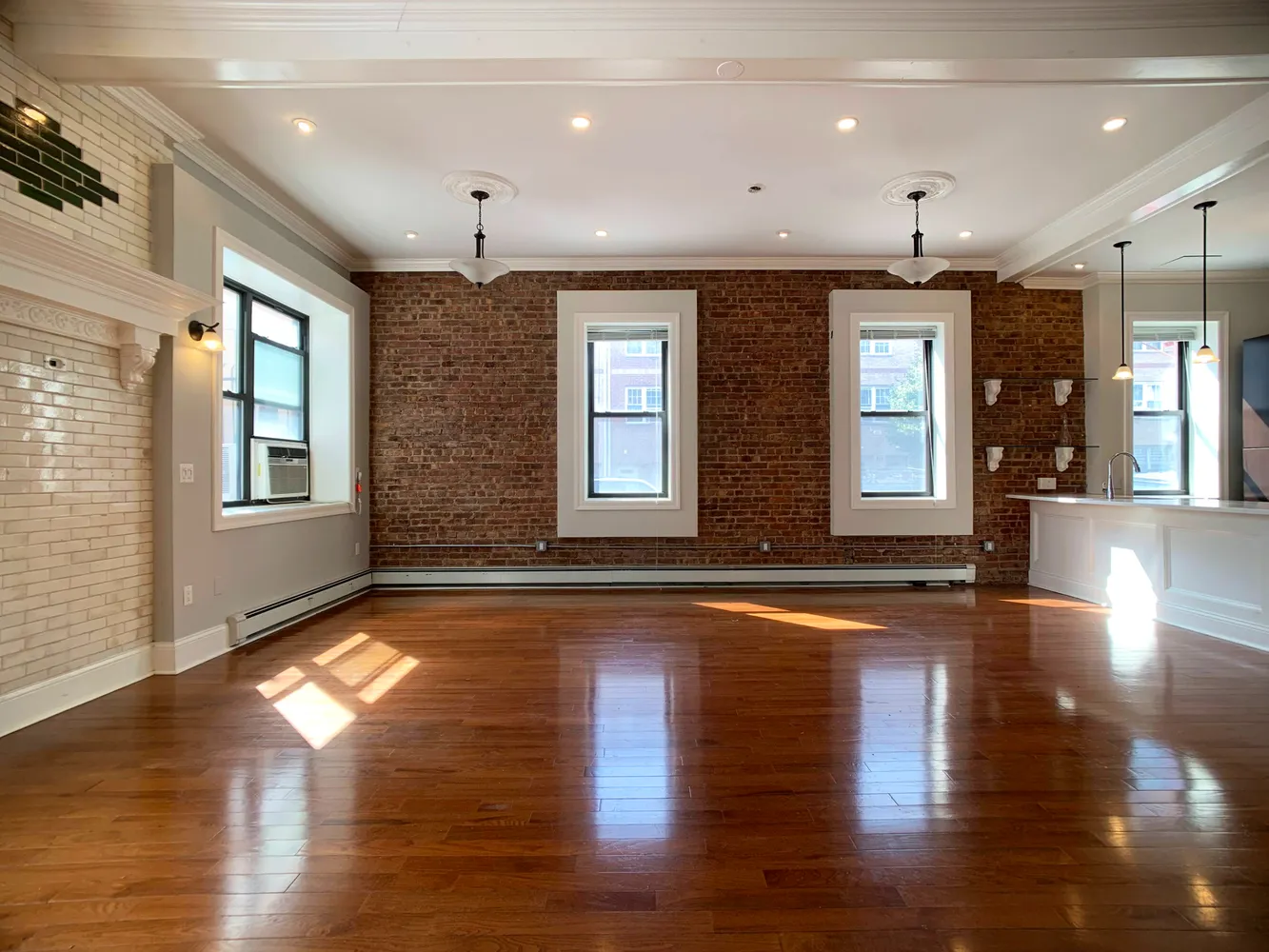 $3,500 | 350 Irving Avenue, Unit 1R | Bushwick