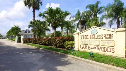 $179,900 | 1960 Westminster Circle, Unit 2, Vero Beach, FL 32966
