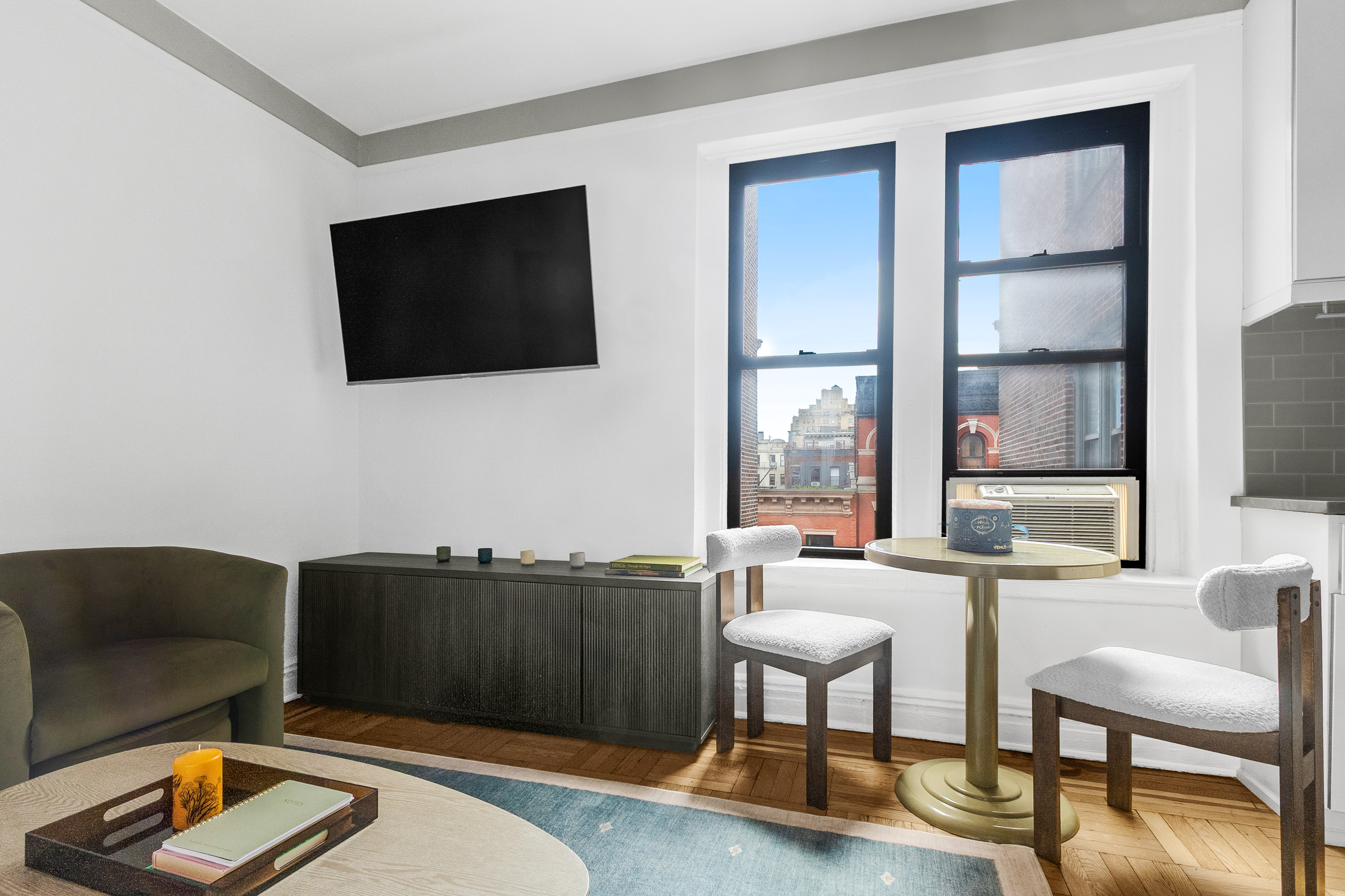 295 West 11th Street, Unit 5FF Manhattan, NY 10014 - Photo 2 of 11