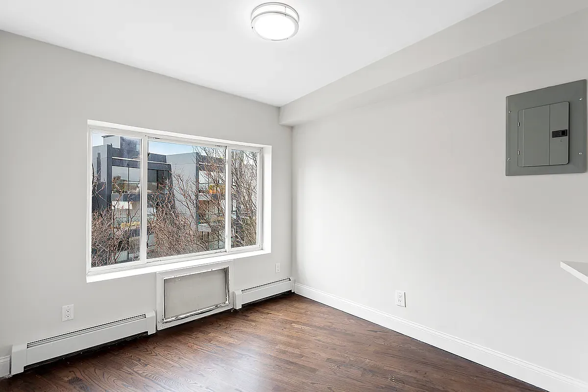 189 Woodpoint Road, Unit 3 Brooklyn, NY 11211 - Photo 7 of 9
