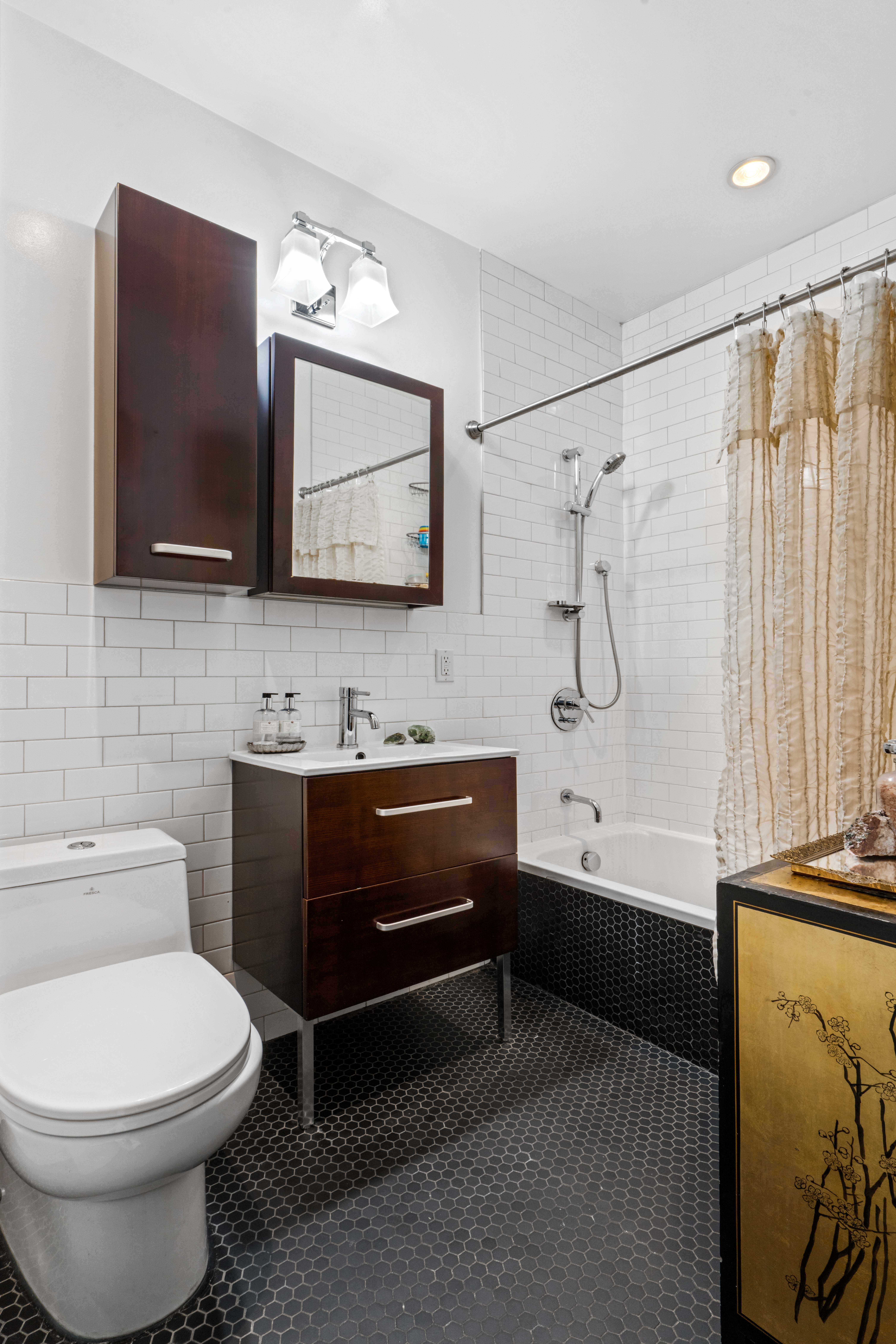 208 Prospect Place, Unit 4 Brooklyn, NY 11238 - Photo 5 of 12