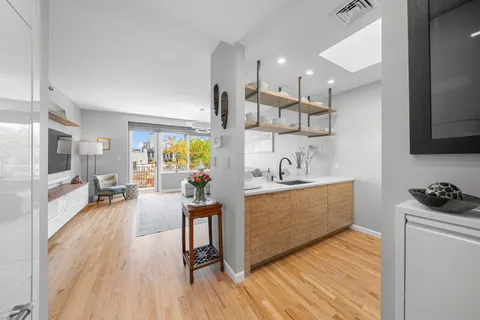 $1,195,000 | 5 West 127th Street, Unit PHB | Central Harlem