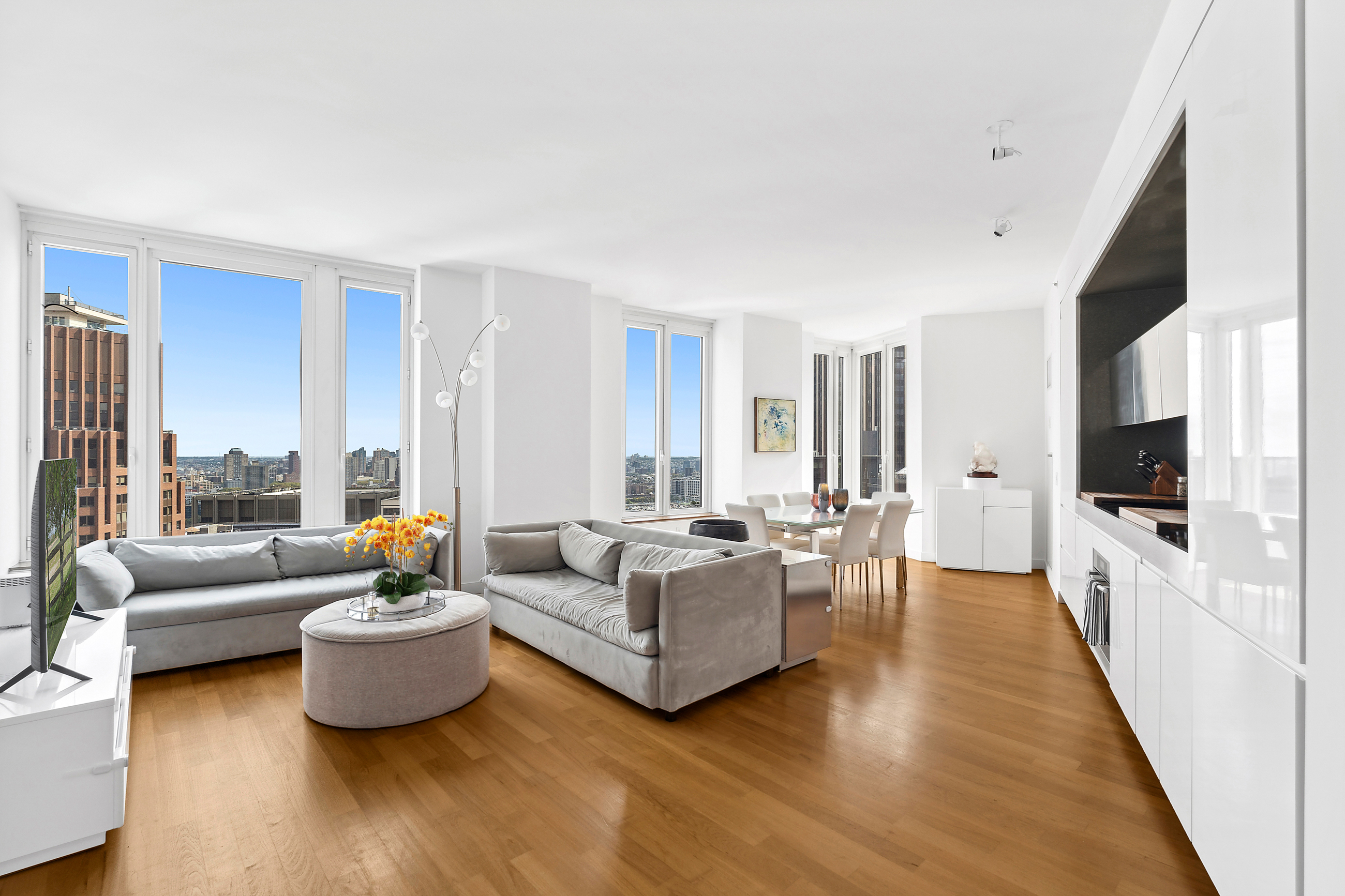 15 William Street, Unit 38E Manhattan, NY 10005 - Photo 1 of 11