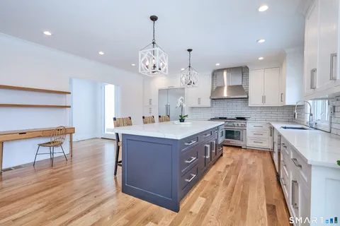 $3,000,000 | 70 Meadow Ridge Road, Fairfield, CT 06890