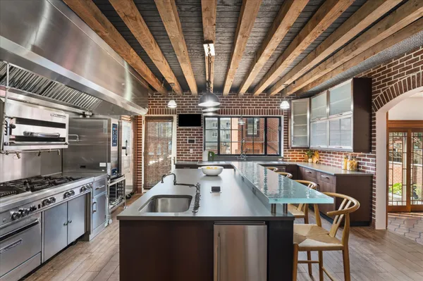 $3,125,000 | 761 10th Street Southeast, Washington, DC 20003