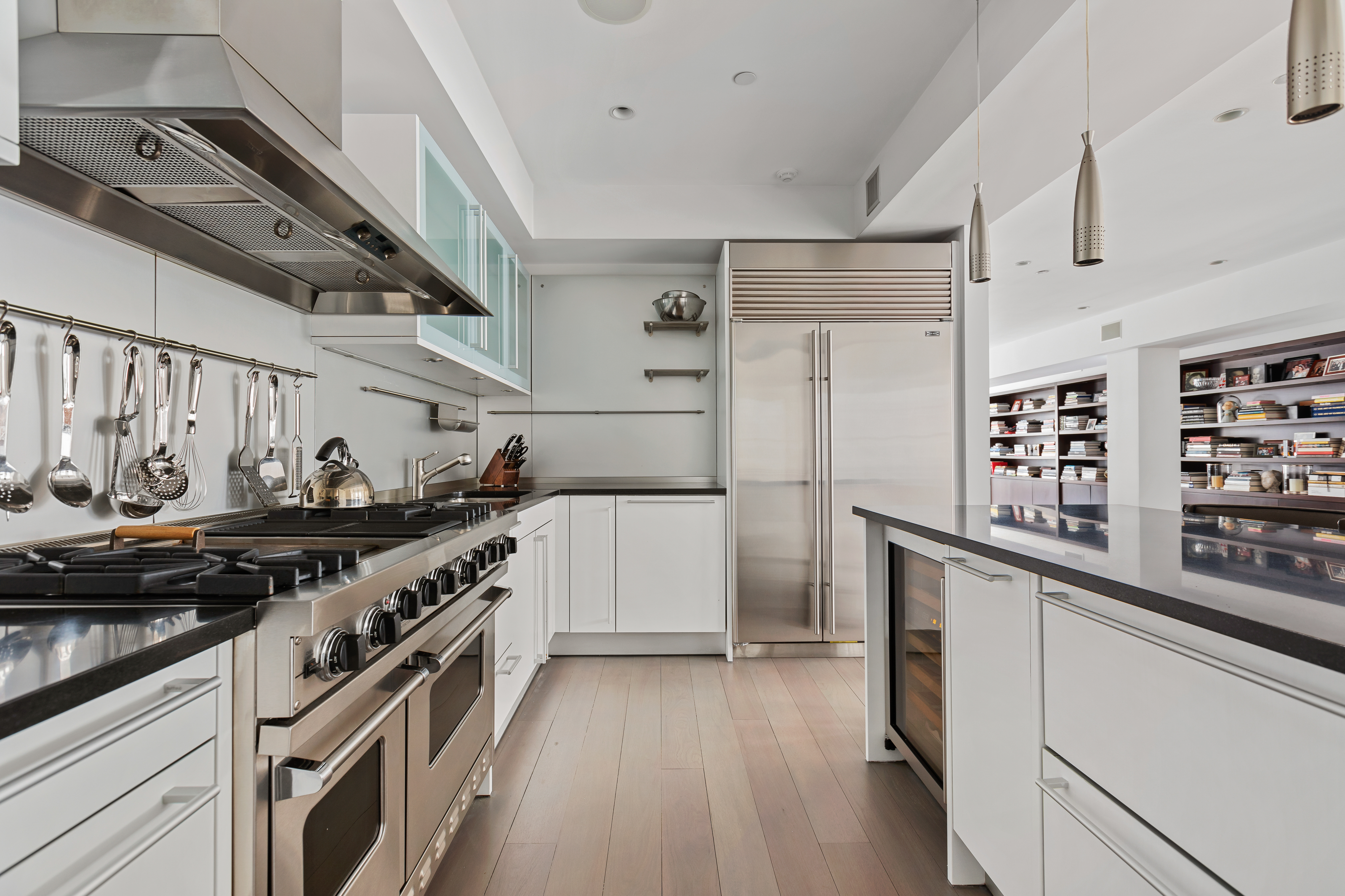 169 Hudson Street, Unit 5N Manhattan, NY 10013 - Photo 9 of 17