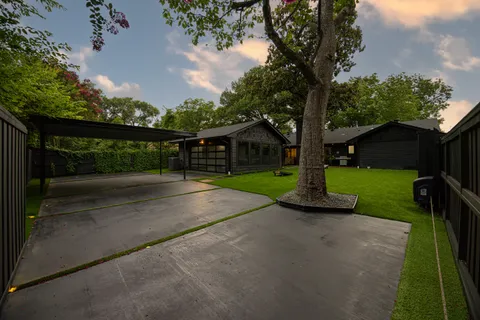 $849,000 | 10262 Vinemont Street, Dallas, TX 75218