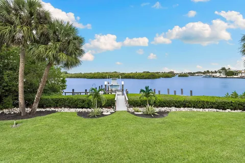$14,900,000 | 3695 Gordon Drive, Naples, FL 34102