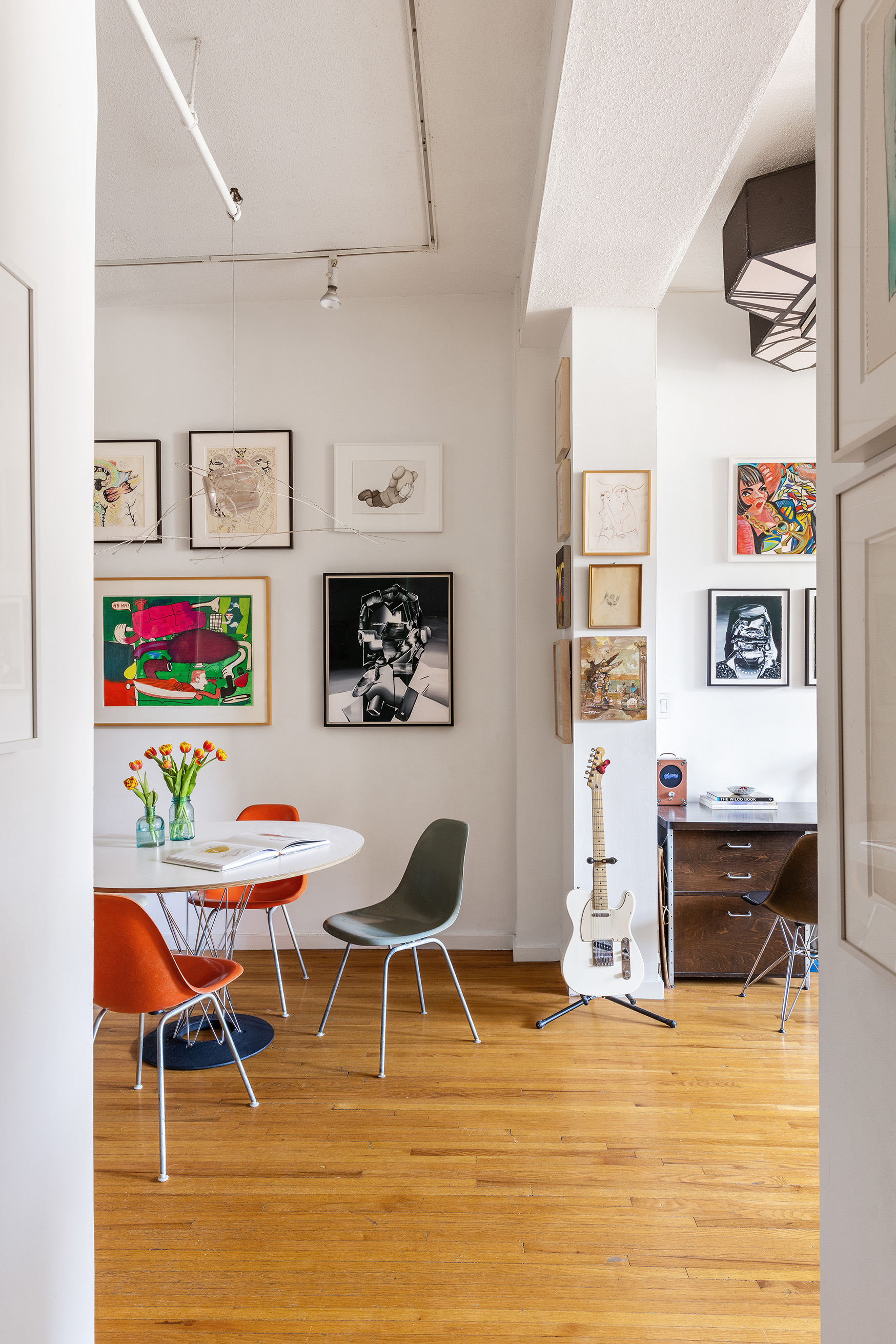120 Boerum Place, Unit 2E Brooklyn, NY 11201 - Photo 4 of 13 a living room with furniture and painting on the wall