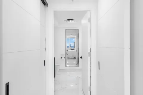 $785,000 | 1800 Sunset Harbour Drive, Unit 2409, Miami Beach, FL 33139