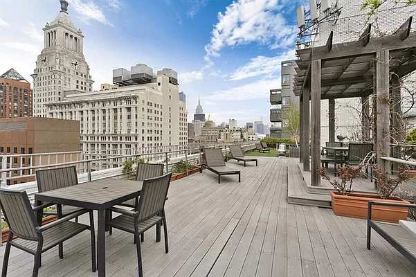 111 3rd Avenue, Unit 17G Manhattan, NY 10003 - Photo 8 of 9 a view of a terrace with seating area