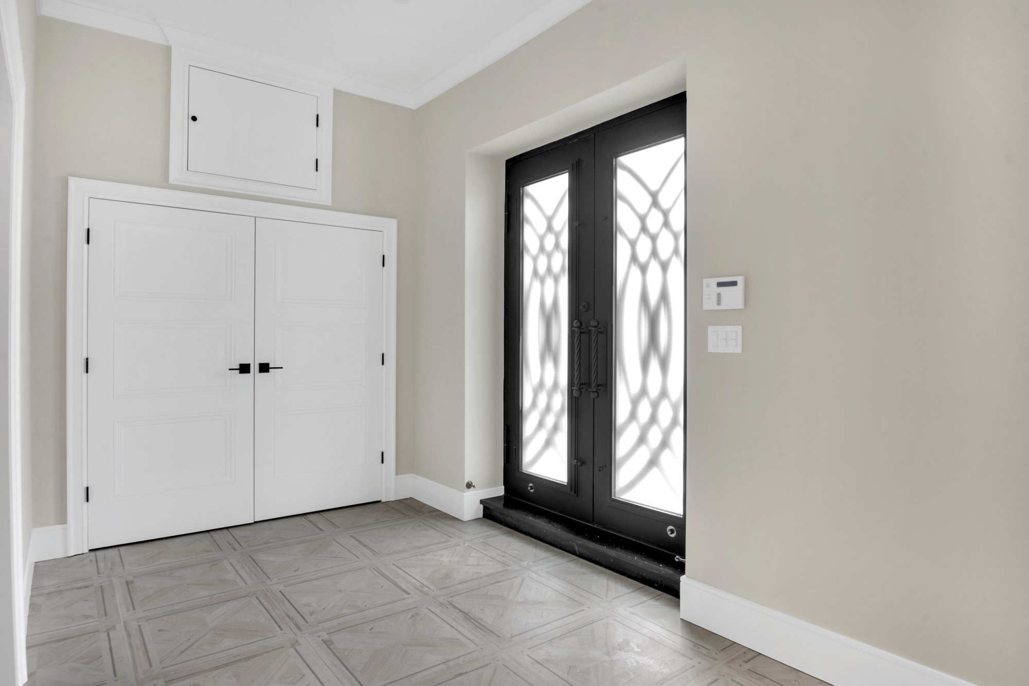 5 Osprey Court Staten Island, NY 10308 - Photo 5 of 50 a view of an entryway with wooden floor