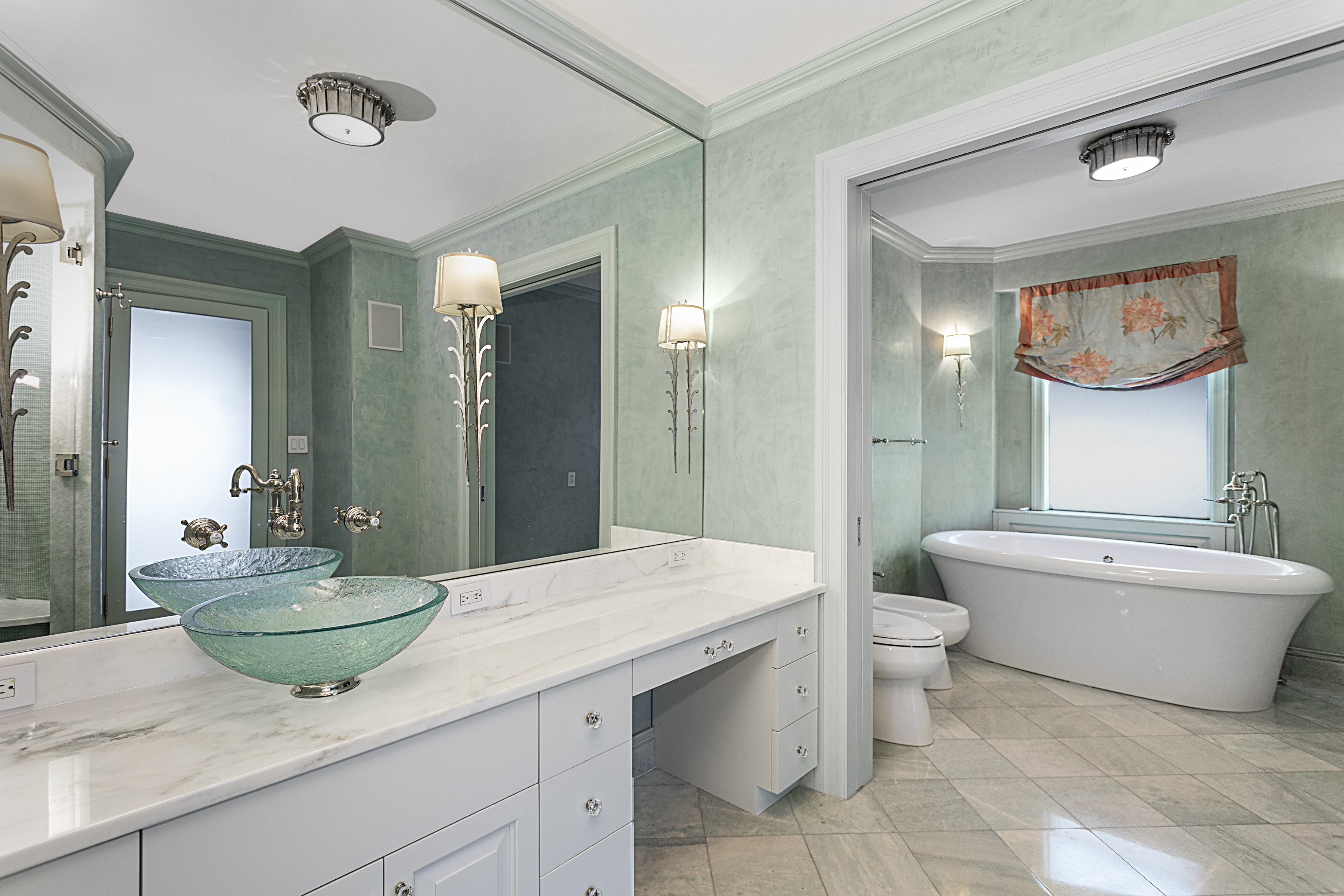 16 Sutton Place, Unit 9/10C Manhattan, NY 10022 - Photo 15 of 25