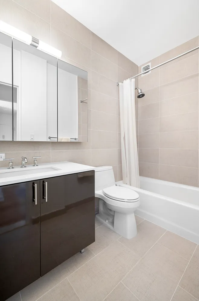 $6,995 | 60 East 8th Street, Unit 15P | Greenwich Village