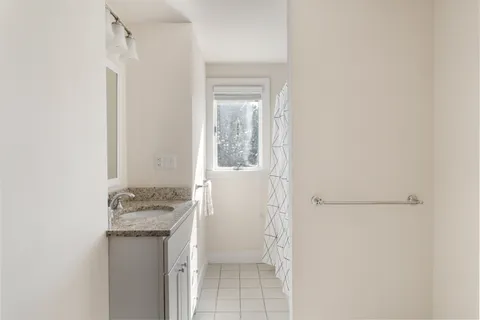 $2,595,000 | 10 Redstone Lane, Marblehead, MA 01945