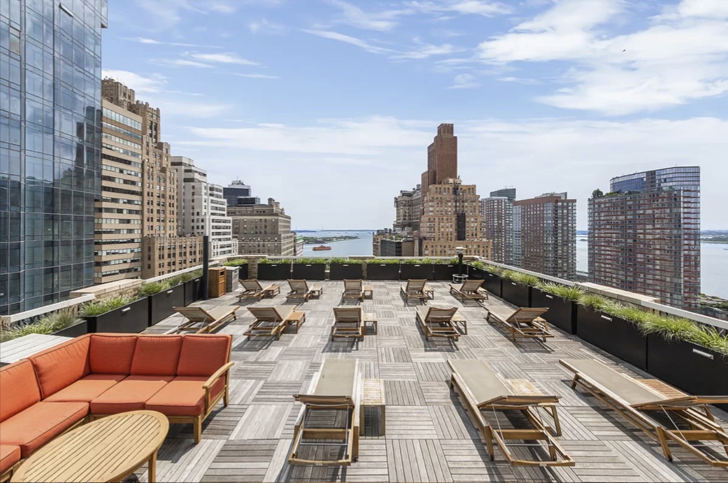 88 Greenwich Street, Unit 3003 Manhattan, NY 10006 - Photo 8 of 19 a picture of city view