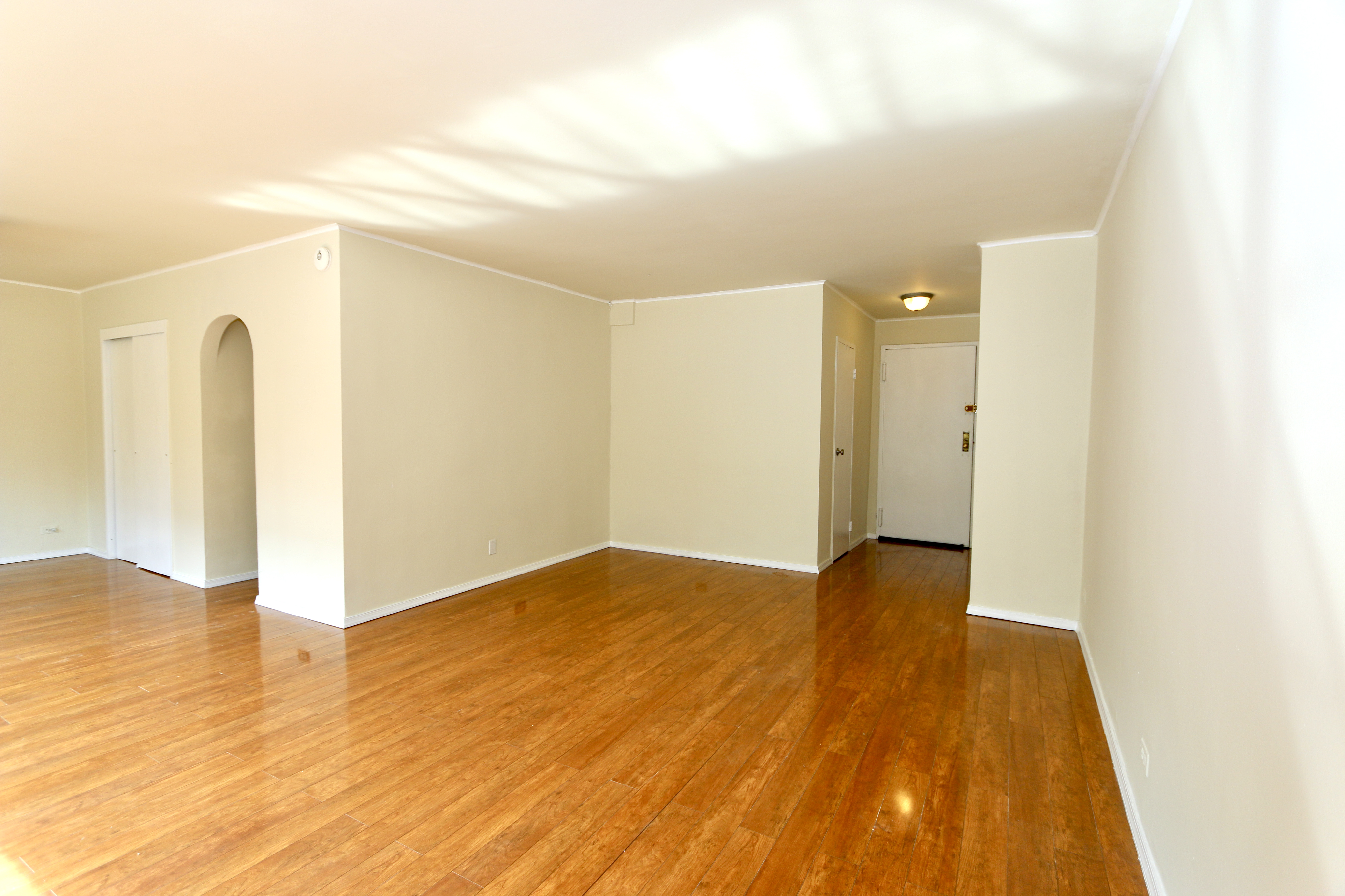 392 Central Park West, Unit 4L Manhattan, NY 10025 - Photo 2 of 6