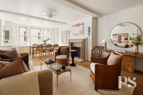 $1,695,000 | 59 West 12th Street, Unit 5G | Greenwich Village