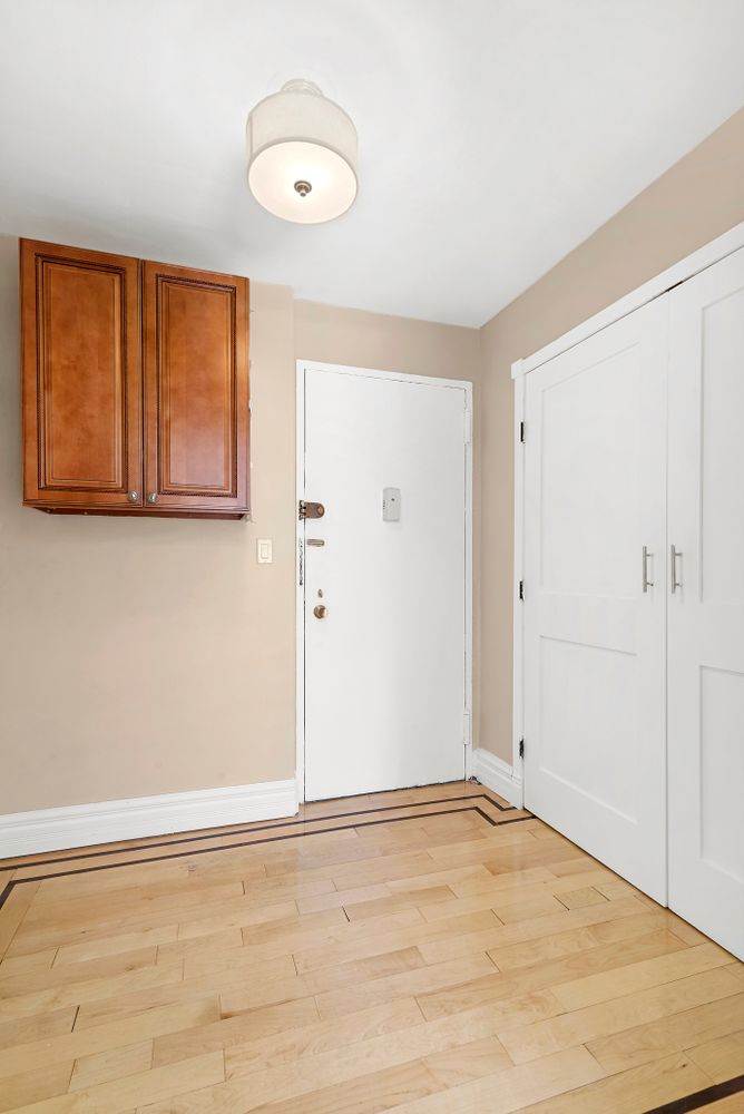 123 East 75th Street, Unit 9D Manhattan, NY 10021 - Photo 5 of 8