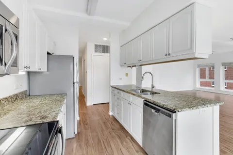 $430,000 | 1415 Sherman Avenue, Unit 506, Evanston, IL 60201