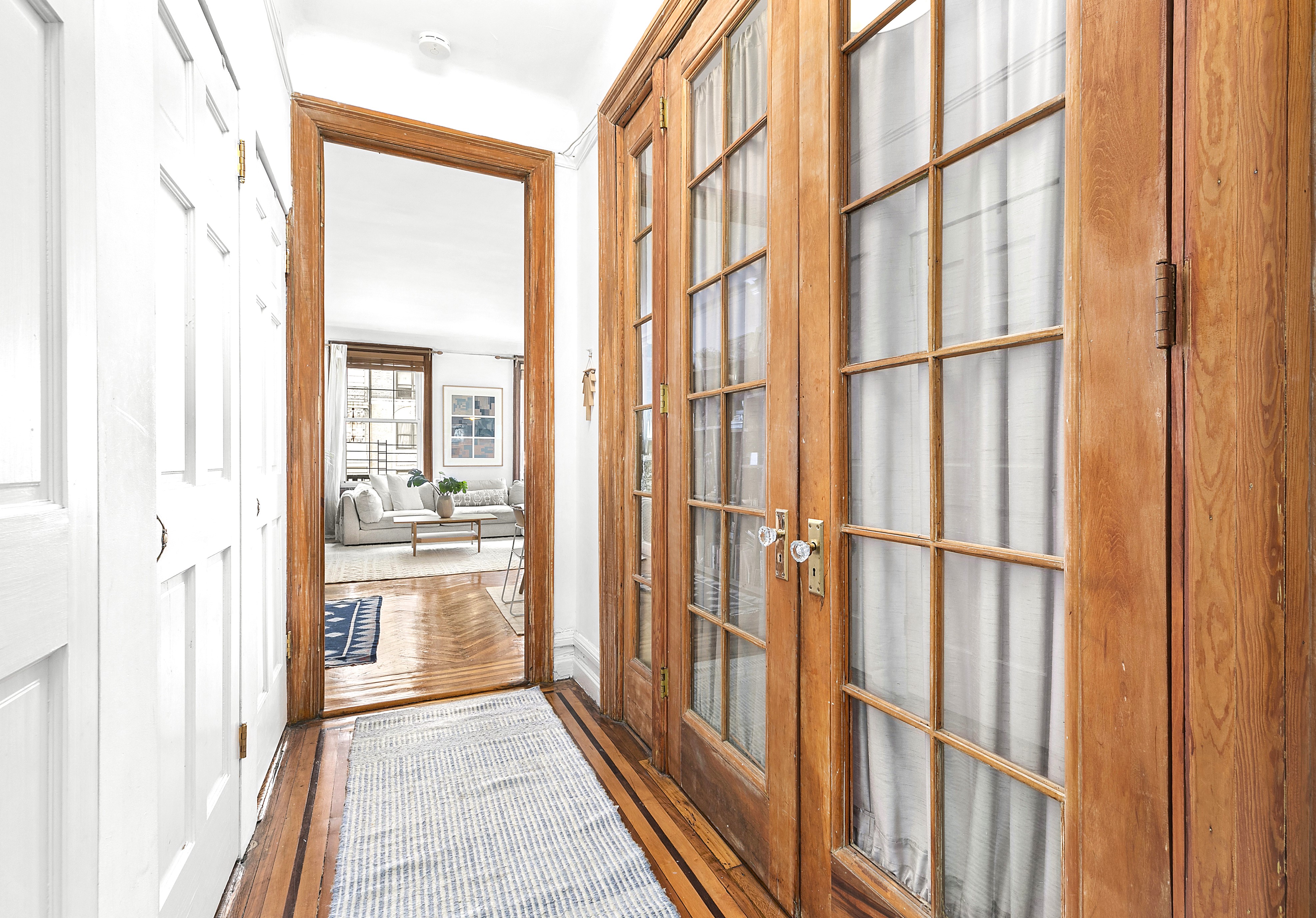 105 West 72nd Street, Unit 3B Manhattan, NY 10023 - Photo 3 of 8