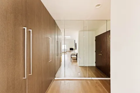 $1,349,000 | 1520 South Beverly Glen Boulevard, Unit 507, Los Angeles, CA 90024