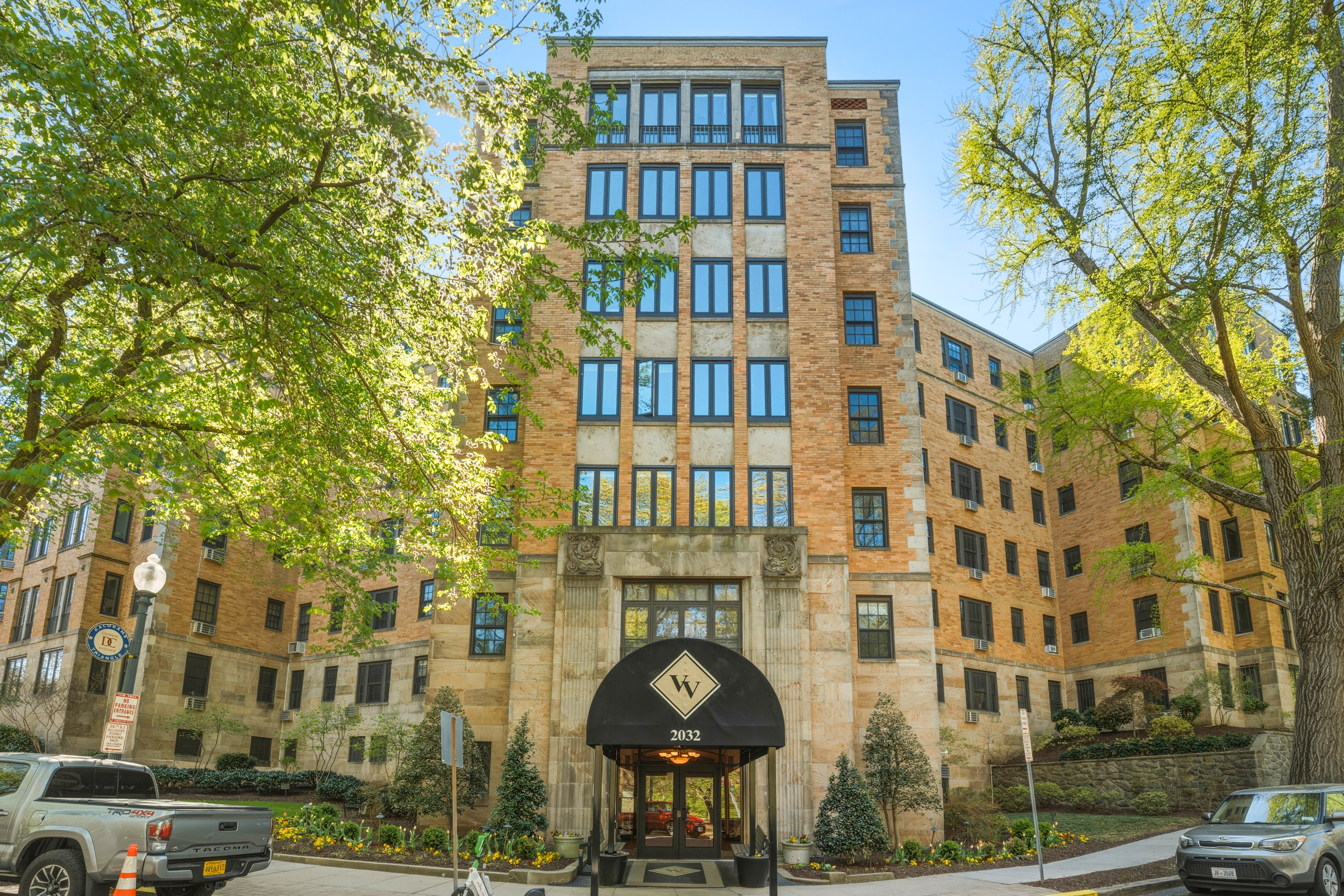 2032 Belmont Road Northwest, Unit 630 Washington, DC 20009 - Photo 1 of 27