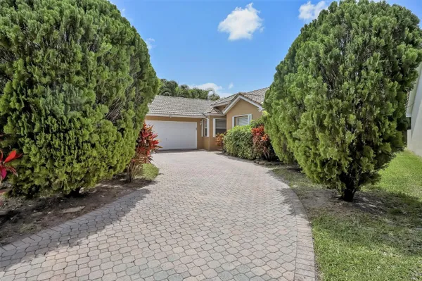 $3,500 | 13284 Majestic Pine Court, Delray Beach, FL 33484