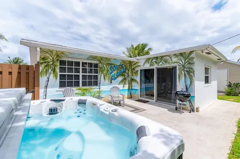 $500,000 | 1183 Southeast 1st Way, Deerfield Beach, FL 33441