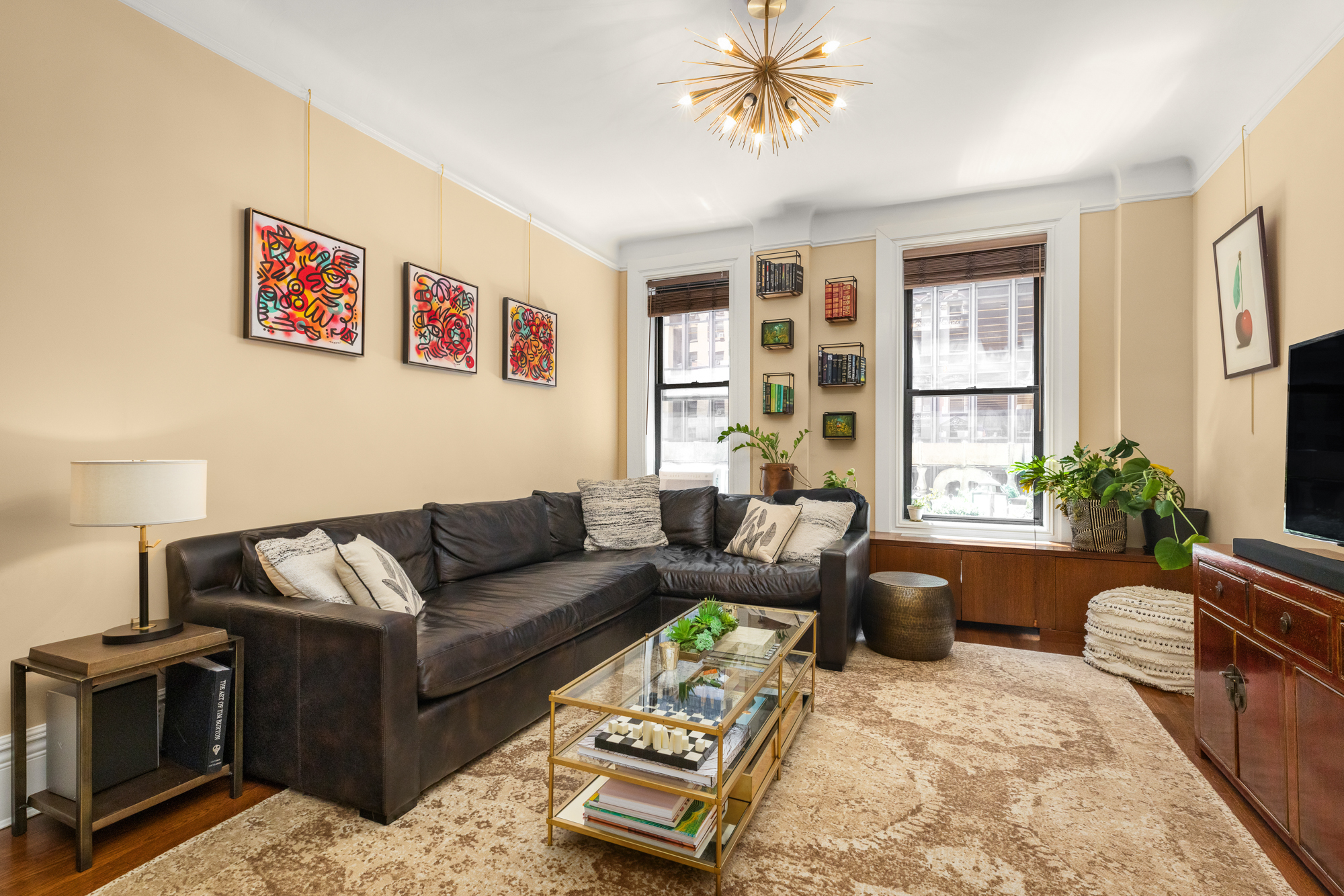 205 West 54th Street, Unit 5D Manhattan, NY 10019 - Photo 2 of 9