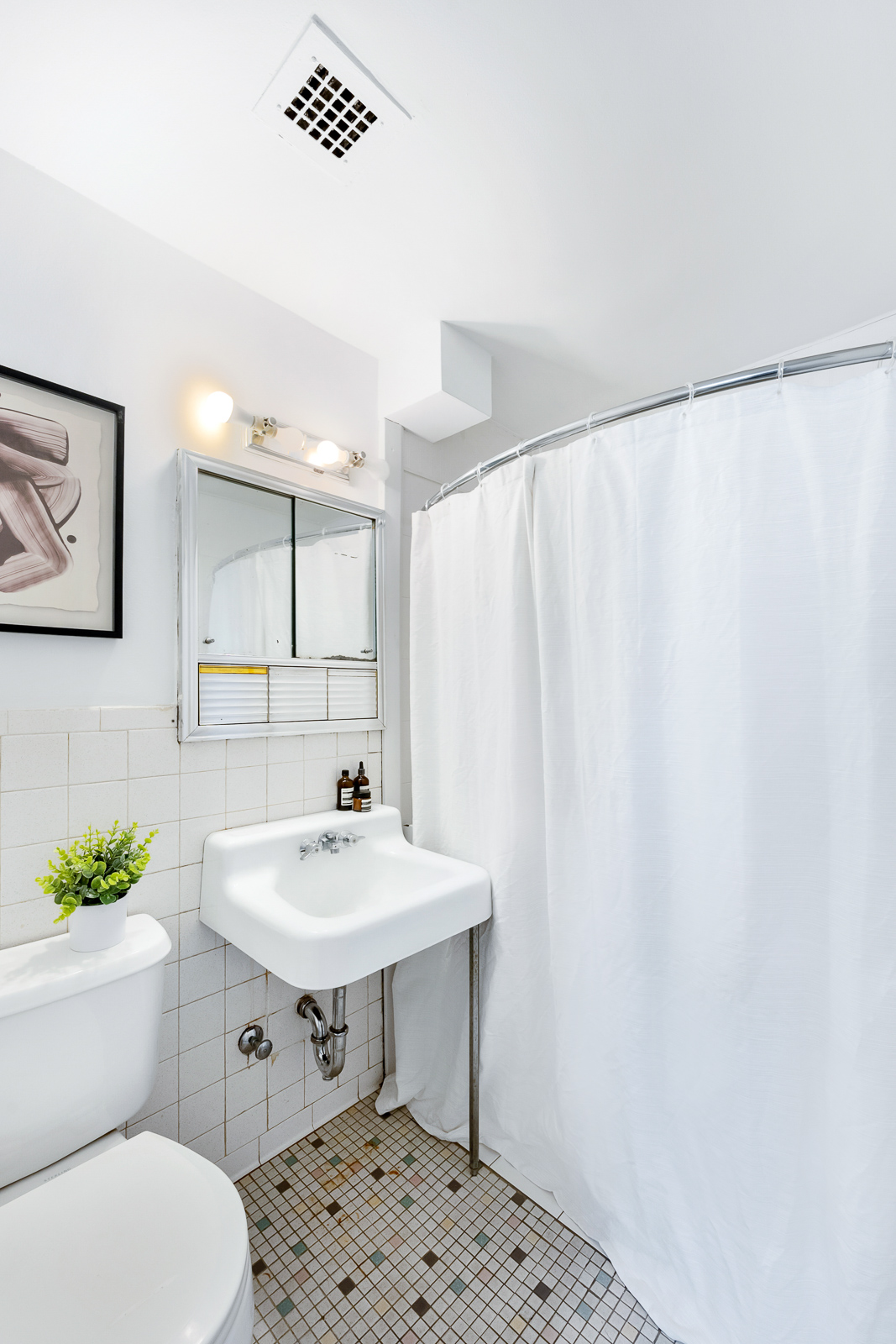 10 West 15th Street, Unit 2017 Manhattan, NY 10011 - Photo 11 of 13