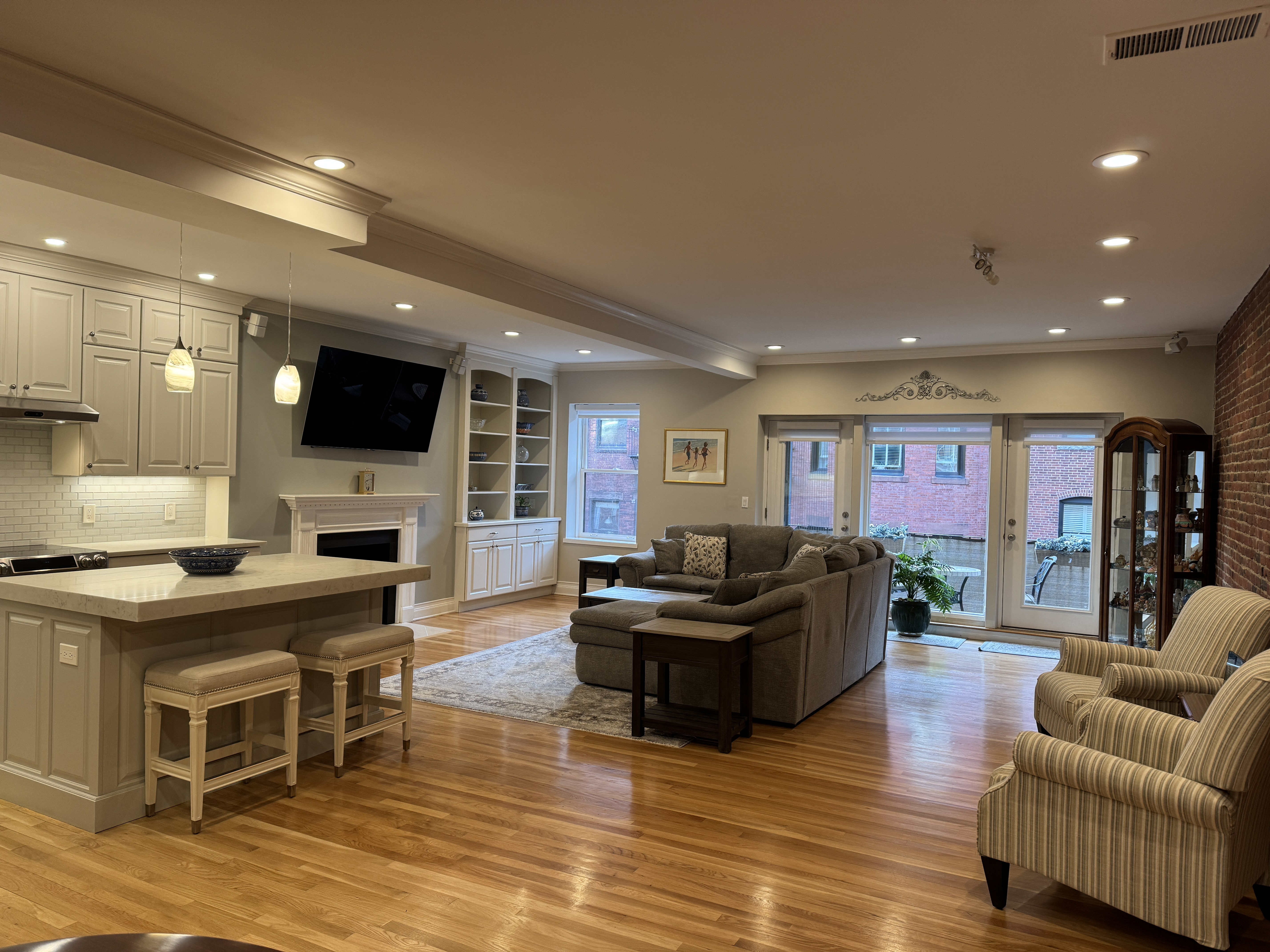 285 Beacon Street, Unit 3B Boston, MA 02116 - Photo 4 of 8