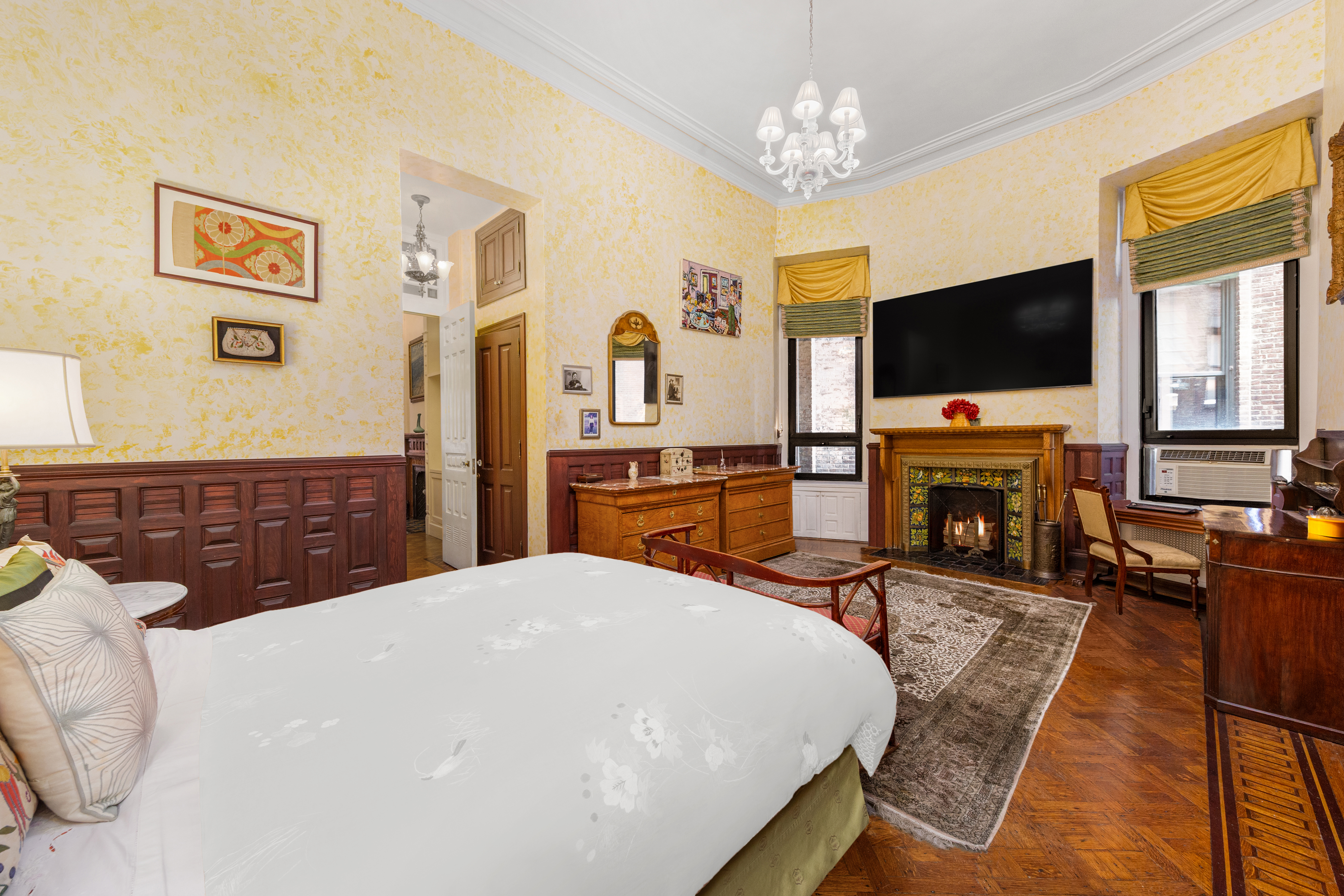 205 West 57th Street, Unit 8BA New York, NY 10019 - Photo 8 of 18