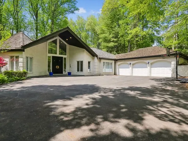 $2,700,000 | 9100 Aldershot Drive, Bethesda, MD 20817