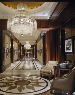 a room with lots of tables and chairs