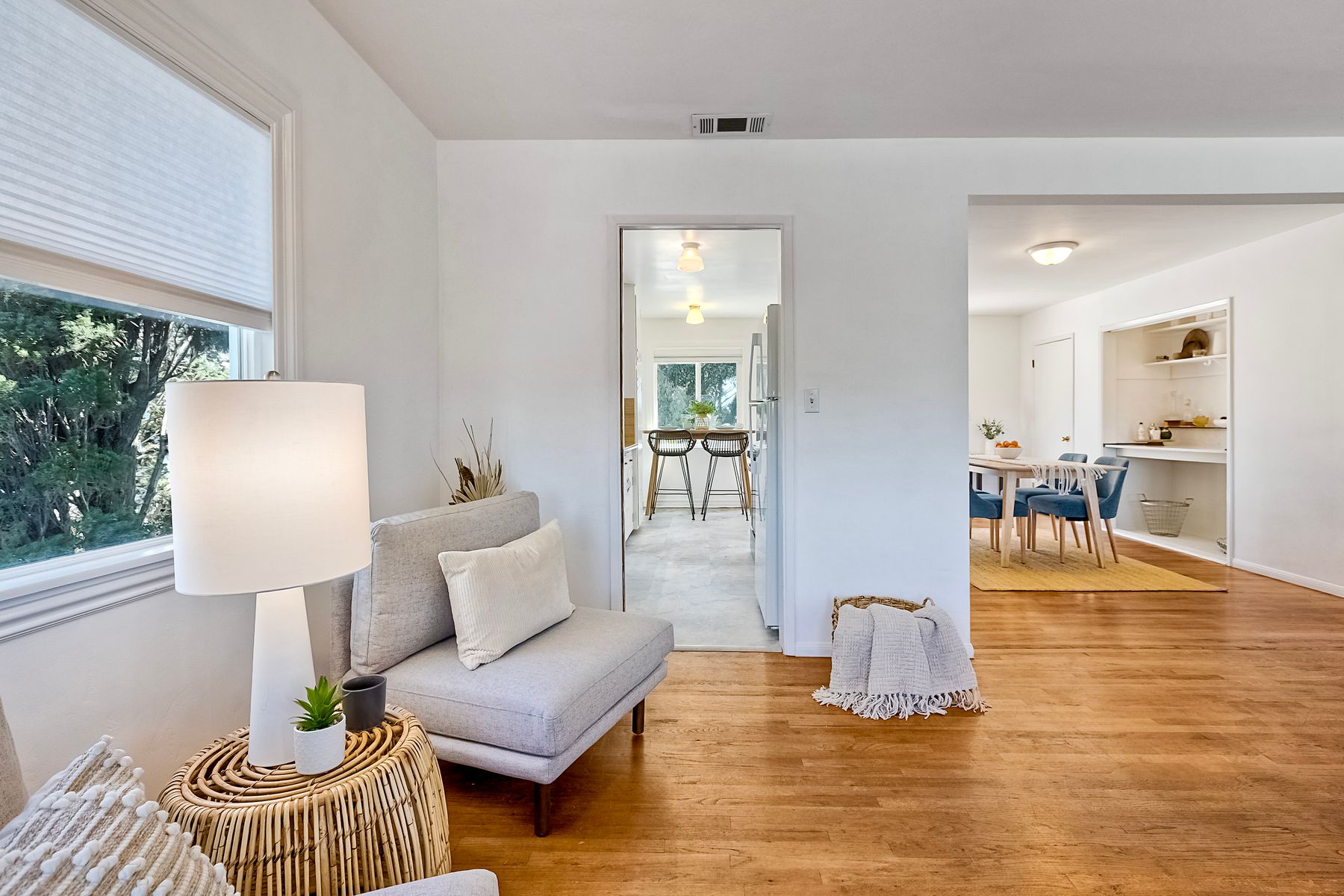 534 Hoover Street Oceanside, CA 92054 - Photo 11 of 31 a living room with furniture and a table