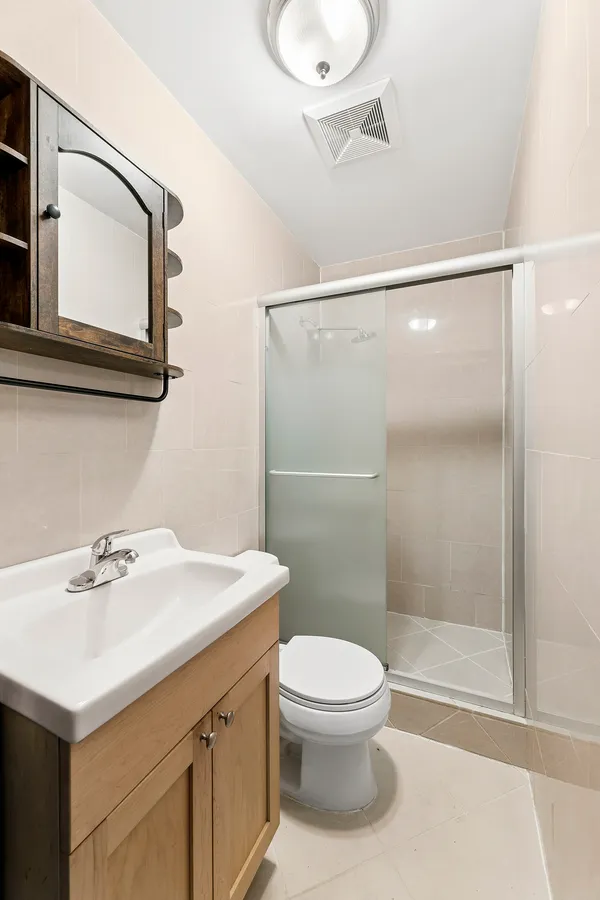 $6,150 | 143 Perry Street, Unit 2 | West Village