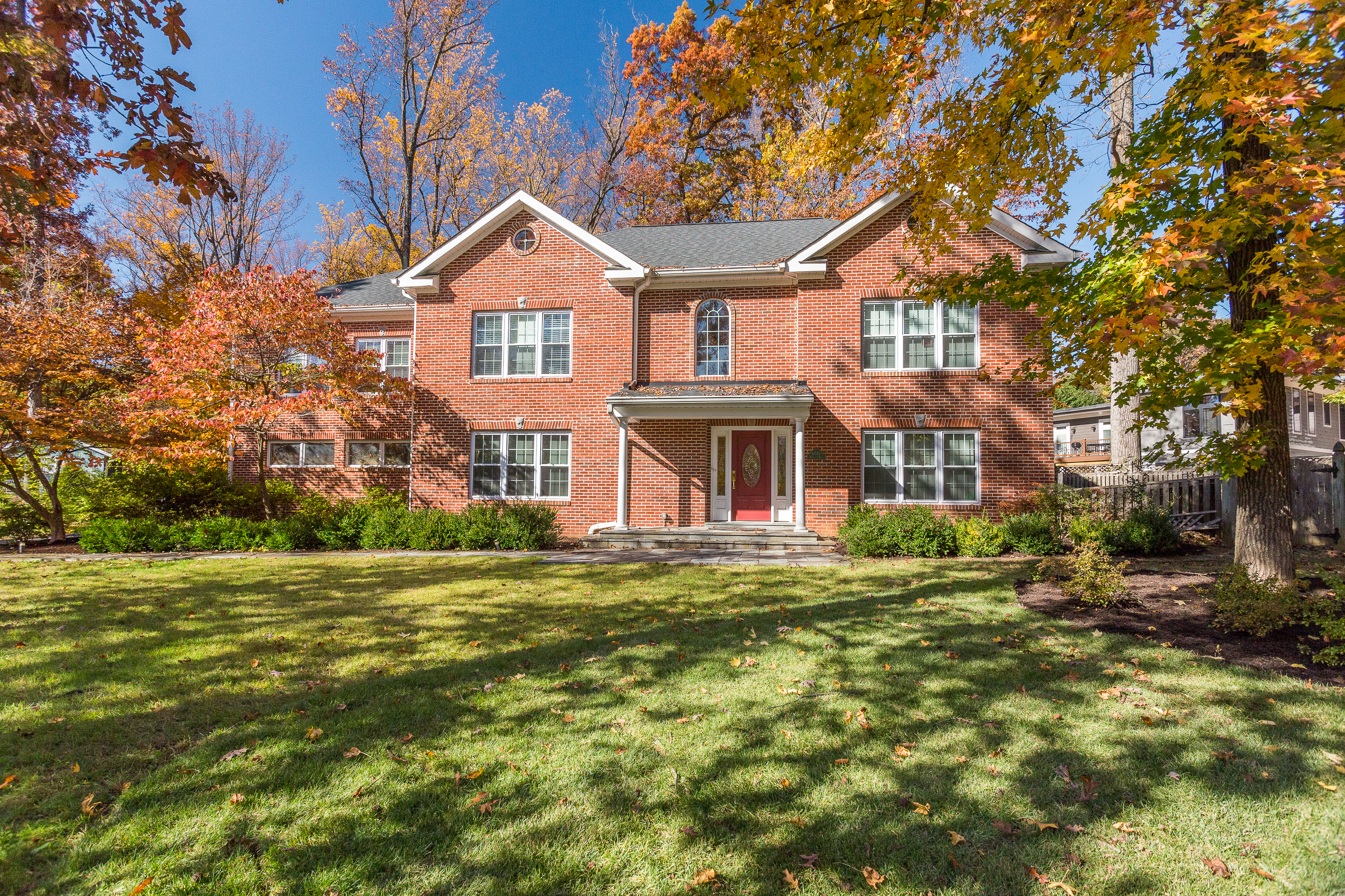 6515 Marywood Road Bethesda, MD 20817 - Photo 3 of 26