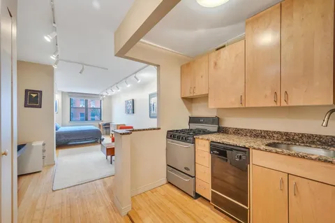 $750,000 | 222 West 14th Street, Unit 3L | West Village