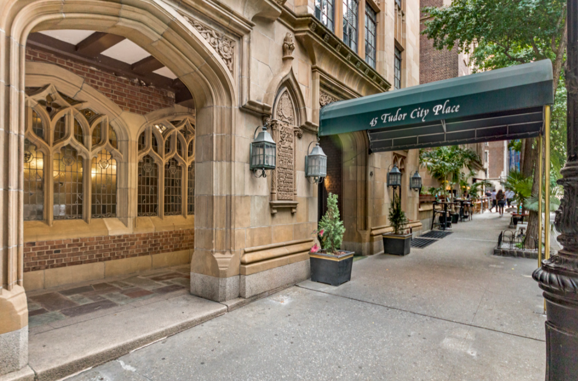 45 Tudor City Place, Unit 1808 Manhattan, NY 10017 - Photo 6 of 10 a view of steet corner