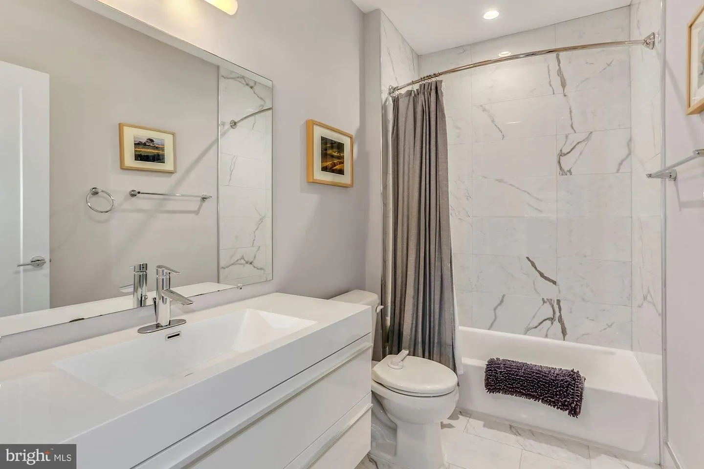 a view of washer and dryer in a utility room